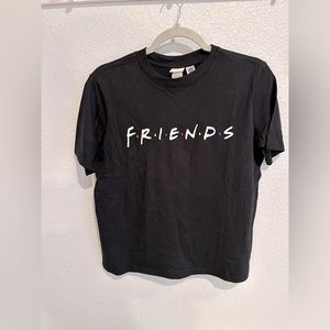 Crop H&M friends tshirt never been worn